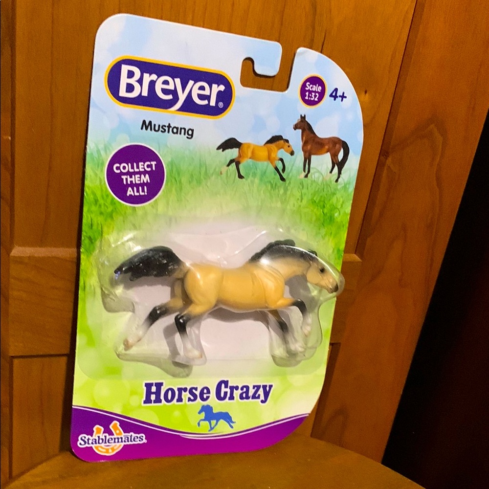 NWT Breyer Horse Crazy Buckskin Mustang